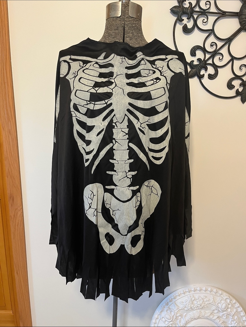 Halloween Poncho Skeleton Print costume, black, fringe, osfm